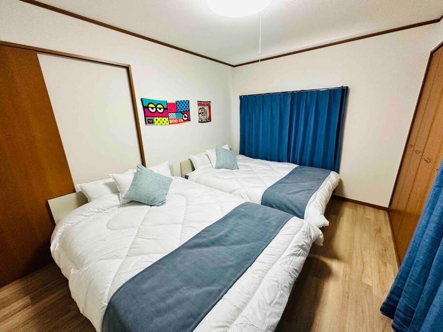 Apartemen 3-2,黒門市場まで30秒!の激近道頓堀徒歩6分!難波駅徒歩7分!通天閣徒歩9分!人気観光エリアへもすぐ! Osaka